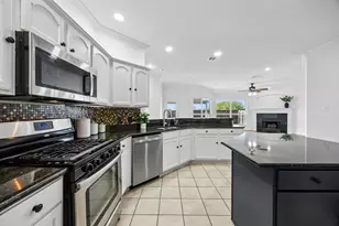 9737 Old Field Dr, McKinney, TX 75072 - Photo 9