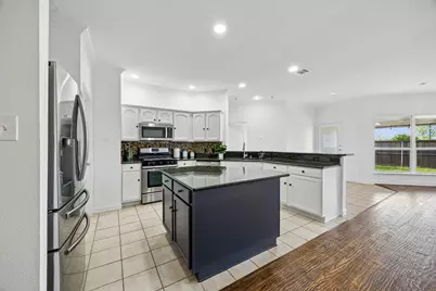 9737 Old Field Drive, McKinney, TX 75072 - Photo 11