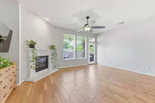 817 Huebner Way, Burleson, TX 76028 - Photo 17