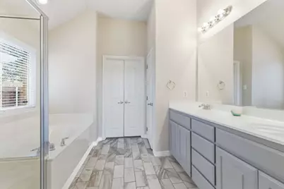 817 Huebner Way, Burleson, TX 76028 - Photo 29