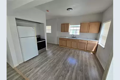 5004 E Side Avenue #103, Dallas, TX 75214 - Photo 1