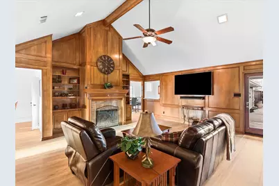 4644 Ridgeside Drive, North Richland Hills, TX 76180 - Photo 9