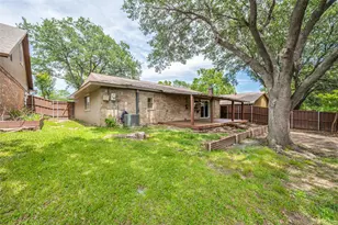 2304 Placid Dr, Carrollton, TX 75007 - Photo 25