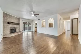 2304 Placid Dr, Carrollton, TX 75007 - Photo 7