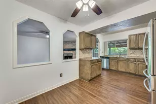 2304 Placid Dr, Carrollton, TX 75007 - Photo 9