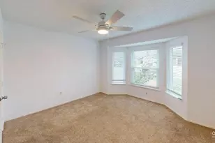 5503 Creek Valley Dr, Arlington, TX 76018 - Photo 9