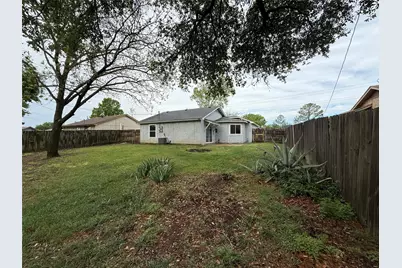 5503 Creek Valley Drive, Arlington, TX 76018 - Photo 15