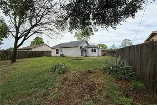 5503 Creek Valley Dr, Arlington, TX 76018 - Photo 15