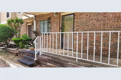 2121 Park Willow Lane #C, Arlington, TX 76011 - Photo 3