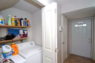 2121 Park Willow Ln, Arlington, TX 76011 - Photo 11