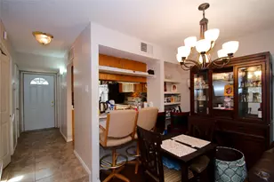 2121 Park Willow Ln, Arlington, TX 76011 - Photo 11