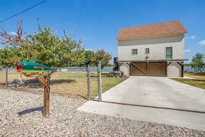 5901 Parkside Court, Granbury, TX 76048 - Photo 1