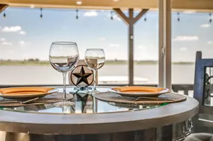 5901 Parkside Ct, Granbury, TX 76048 - Photo 7