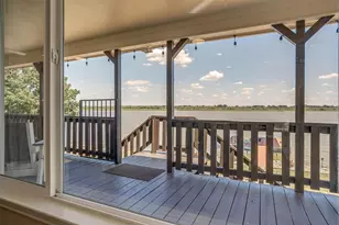 5901 Parkside Ct, Granbury, TX 76048 - Photo 11