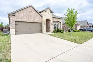 10415 Twisting Spgs Dr, Aubrey, TX 76227 - Photo 1