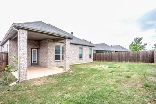 10415 Twisting Spgs Dr, Aubrey, TX 76227 - Photo 35