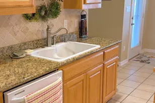 446 Lopez Dr, Sherman, TX 75090 - Photo 7