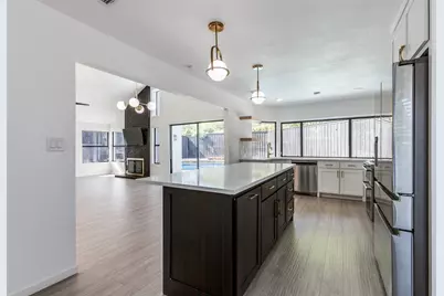 4111 Rush Circle, Addison, TX 75001 - Photo 17