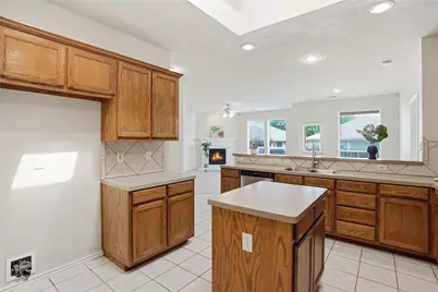 6361 Redeagle Creek Drive, Fort Worth, TX 76179 - Photo 15