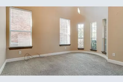 8394 Fullerton Street, Lantana, TX 76226 - Photo 5