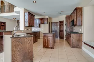 8394 Fullerton St, Lantana, TX 76226 - Photo 17