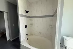 312 Poplar St, Italy, TX 76651 - Photo 23