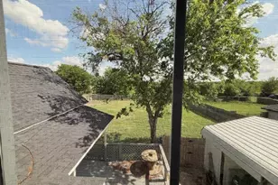 312 Poplar St, Italy, TX 76651 - Photo 17