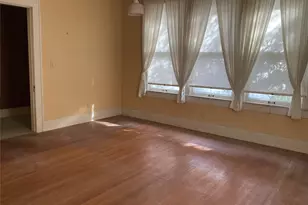 1303 W 3rd Ave, Corsicana, TX 75110 - Photo 15