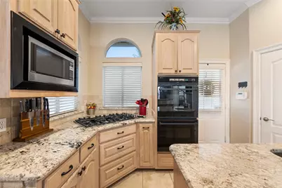 5519 Hunterwood Lane, Arlington, TX 76017 - Photo 13