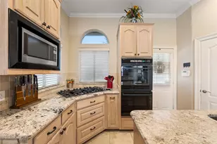 5519 Hunterwood Ln, Arlington, TX 76017 - Photo 13