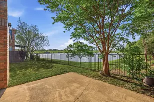 103 Ranch Trail, Irving, TX 75063 - Photo 33