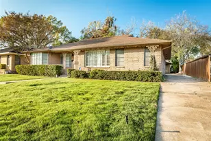 6523 E Mockingbird Ln, Dallas, TX 75214 - Photo 3