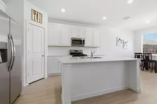 339 Texas Trl, Justin, TX 76247 - Photo 9