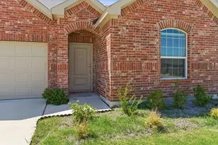 339 Texas Trl, Justin, TX 76247 - Photo 3