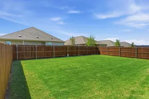 339 Texas Trl, Justin, TX 76247 - Photo 27