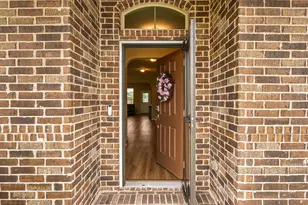 1720 Cross Creek Ln, Cleburne, TX 76033 - Photo 5