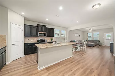 1720 Cross Creek Lane, Cleburne, TX 76033 - Photo 9