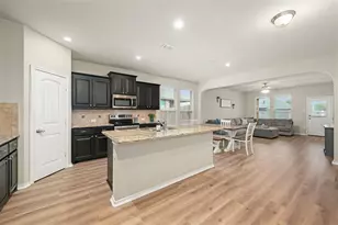 1720 Cross Creek Ln, Cleburne, TX 76033 - Photo 9