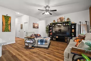 1406 Quail Crk Dr, Cleburne, TX 76033 - Photo 5