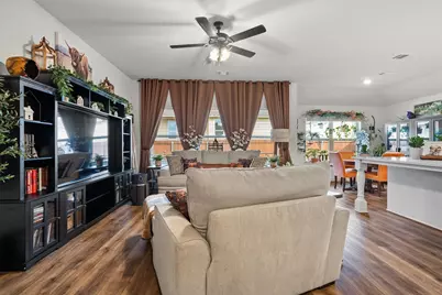 1406 Quail Creek Drive, Cleburne, TX 76033 - Photo 7