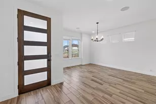 7132 Red Rose Trl, Little Elm, TX 76227 - Photo 5