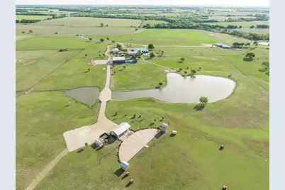 887 Hcr 3110 N, Abbott, TX 76621 - Photo 35