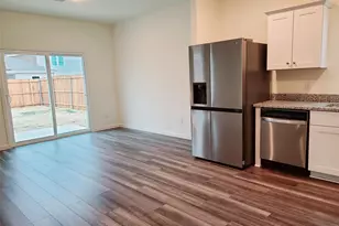 1308 Fleckman Dr, Fort Worth, TX 76052 - Photo 7