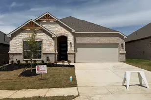 1045 Nighthawk Trl, Alvarado, TX 76009 - Photo 1