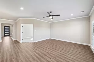 1045 Nighthawk Trl, Alvarado, TX 76009 - Photo 5