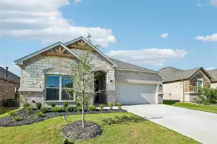 1045 Nighthawk Trl, Alvarado, TX 76009 - Photo 3
