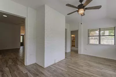 6921 Weatherwood Road, Fort Worth, TX 76133 - Photo 17