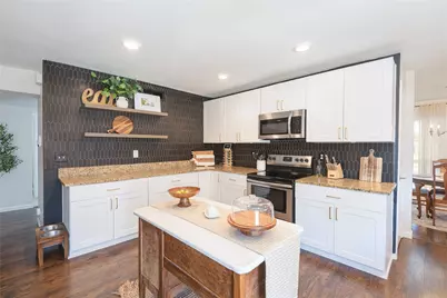 5621 Tucker Street, The Colony, TX 75056 - Photo 9