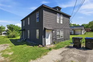 1821 Johnson St, Greenville, TX 75401 - Photo 1