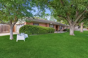 2127 Clarksdale Dr, Dallas, TX 75228 - Photo 3